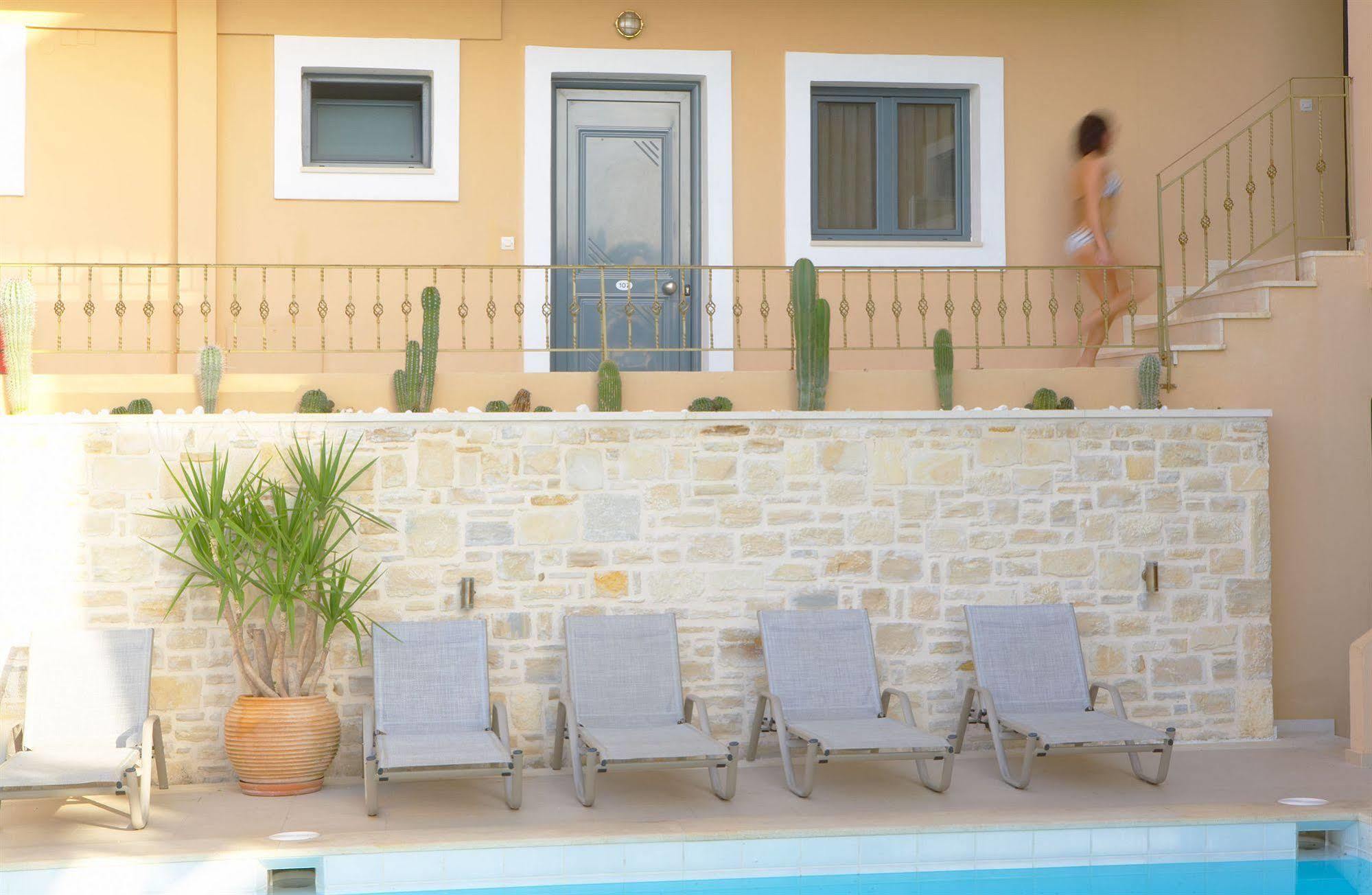 La Stella Suites Platanias Esterno foto